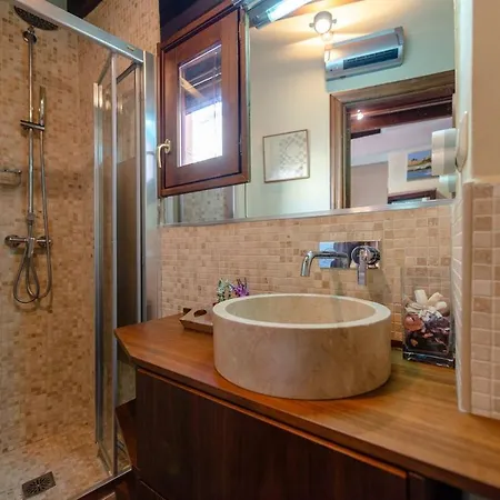 Appartamento Sleep In Historic Puerta Elvira *